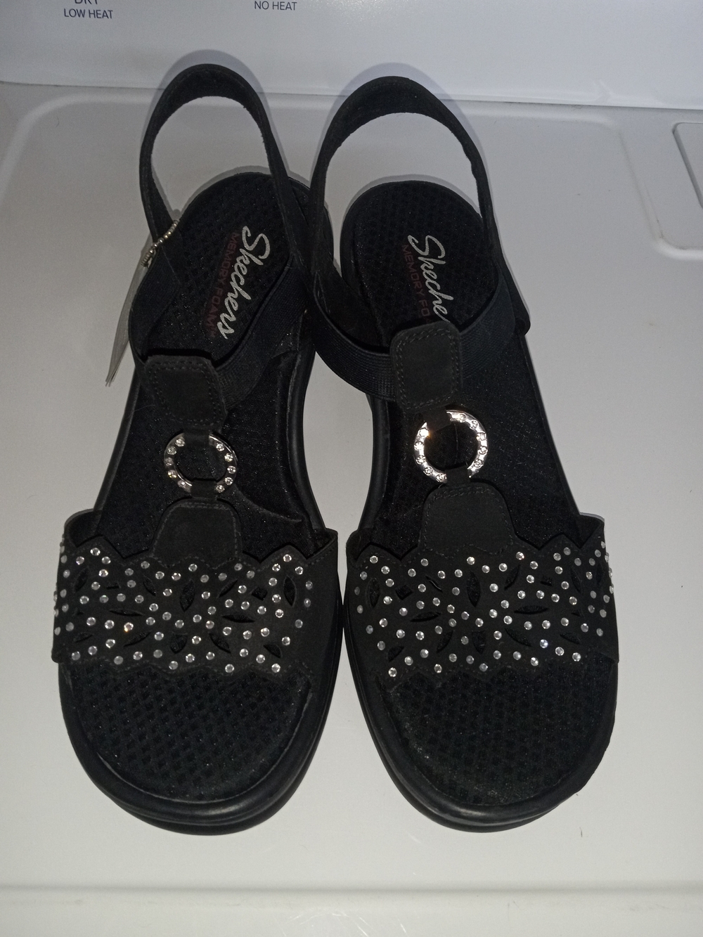 Skechers Black Womens Rhinestone Accent Comfort Sandals